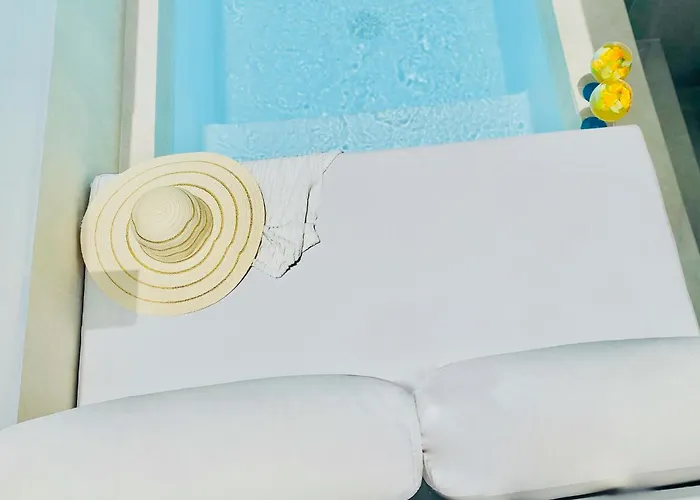 Canaryislandshost L Boya *