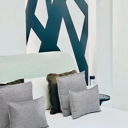 Canaryislandshost L Boya